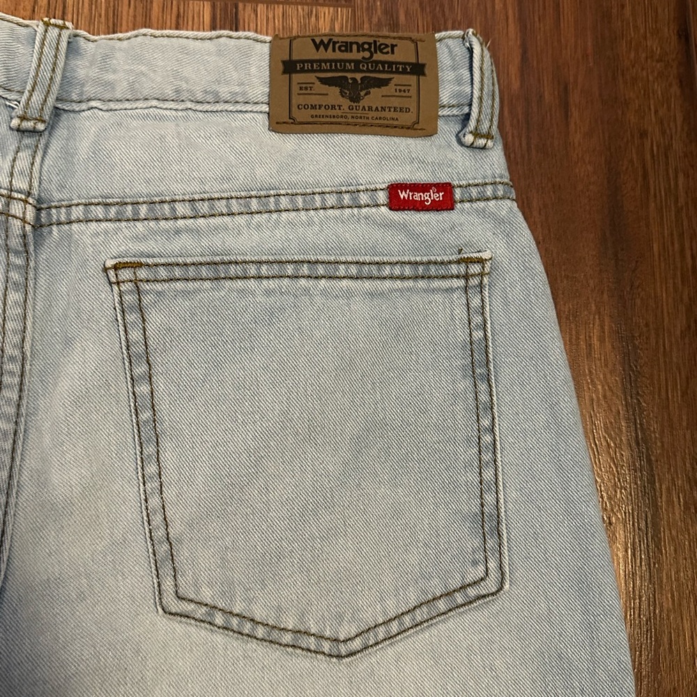 Jeans - Picture 5 of 5